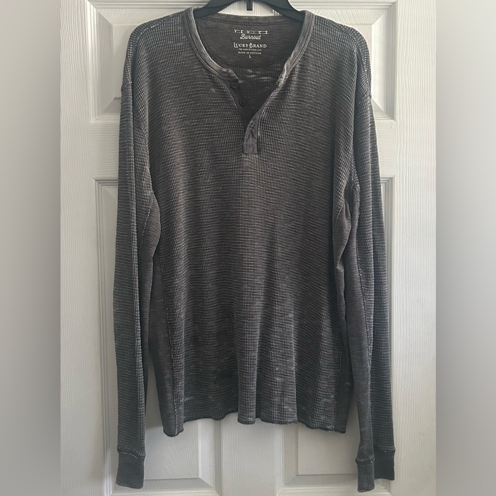 Lucky Brand LG Venice Burnout Henley Thermal Waffle Knit Top Heather Gray